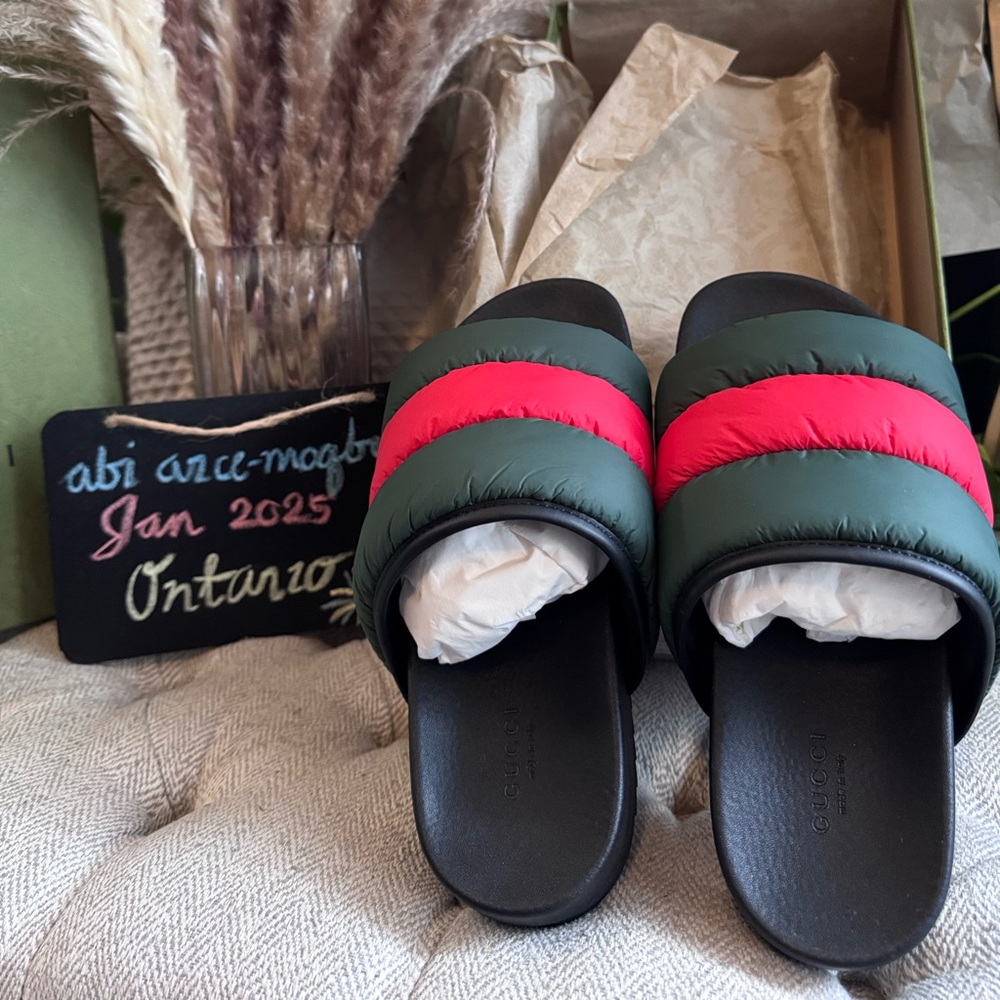 Price is FIRM*BRAND NEW GUCCI Padded Web Slides BNIB